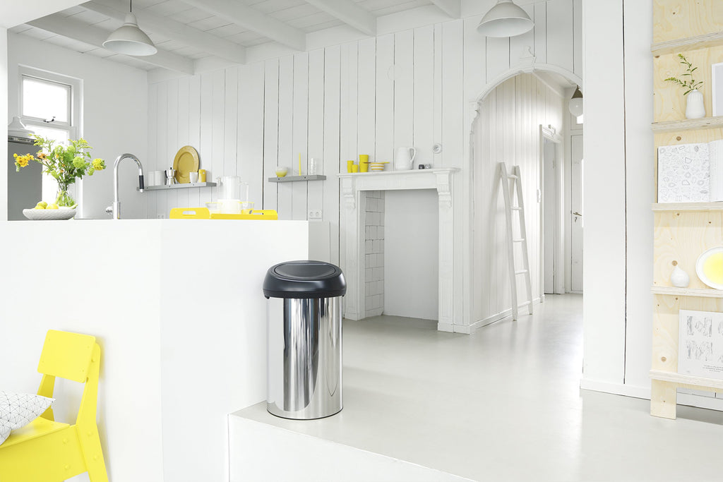 Brabantia 60 Litre Large Kitchen Touch Bin (Brilliant Steel/Matt Black Lid) Removable Lid, Soft-Touch Open, Easy Clean Rubbish Food Waste Bin